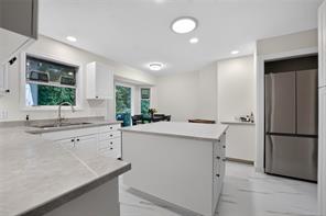 5334 Georgiaview Cres — listing photo 21 of 44