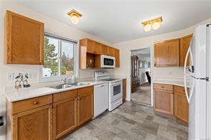 113-240 Stanford Ave — listing photo 16 of 39