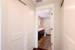 208-1700 Balmoral Ave — listing photo 30 of 37
