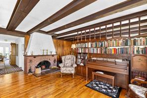 7251 Thompson Rd — listing photo 28 of 87