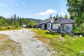 7251 Thompson Rd — listing photo 84 of 87