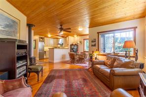3729 Capstan Lane — listing photo 18 of 44