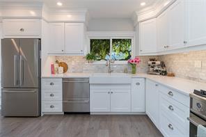 3721 Craigmillar Ave — listing photo 20 of 60