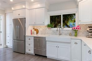 3721 Craigmillar Ave — listing photo 21 of 60