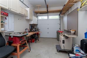 6897 Beaton Rd — listing photo 26 of 48