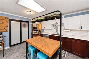 5883 Heather St — listing photo 18 of 45