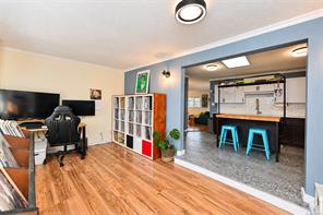 5883 Heather St — listing photo 19 of 45