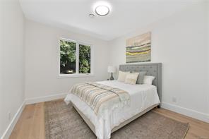 1-930 Falaise Cres — listing photo 17 of 24