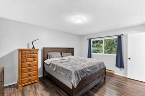 5536 Falls St — listing photo 23 of 56