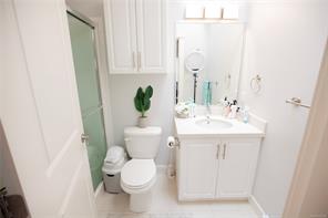 107-2889 Carlow Rd — listing photo 20 of 48