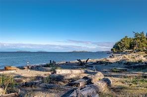 778 Shorewood Dr — listing photo 31 of 49