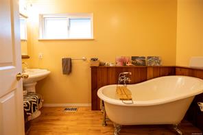 247 Harbour Rd — listing photo 22 of 43
