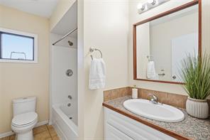 660 Townsite Rd — listing photo 18 of 40