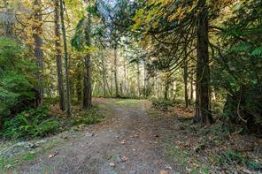 148 Meadow Dr — listing photo 16 of 25