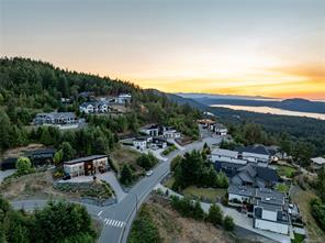 7481 Copley Ridge Dr — listing photo 79 of 82
