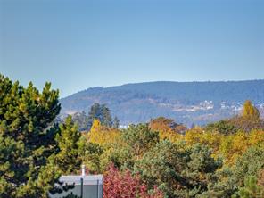 606-363 Tyee Rd — listing photo 24 of 28