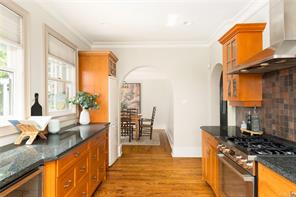 318 Newport Ave — listing photo 19 of 60