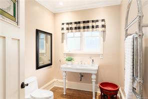 318 Newport Ave — listing photo 27 of 60