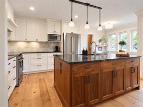 901 Foul Bay Rd — listing photo 15 of 73