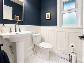 901 Foul Bay Rd — listing photo 27 of 73
