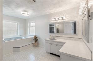 392 Carnegie St — listing photo 22 of 40