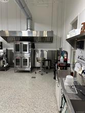 E-200- — listing photo 14 of 32