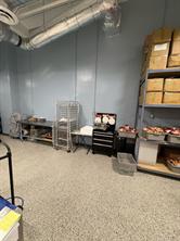 E-200- — listing photo 24 of 32