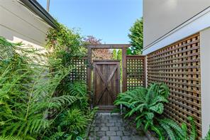 129 Moss St — listing photo 36 of 41