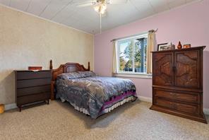 483 Beech Ave — listing photo 15 of 28