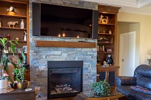 3855 Creekside Dr — listing photo 14 of 59