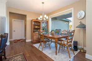3855 Creekside Dr — listing photo 15 of 59