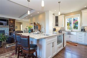 3855 Creekside Dr — listing photo 18 of 59