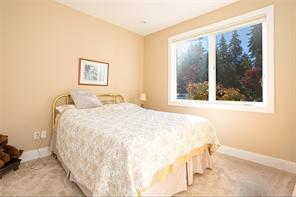 3855 Creekside Dr — listing photo 27 of 59