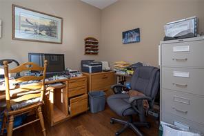 3855 Creekside Dr — listing photo 31 of 59