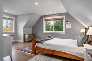 521 Fourneau Way — listing photo 30 of 61