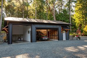 521 Fourneau Way — listing photo 33 of 61