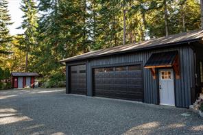 521 Fourneau Way — listing photo 34 of 61