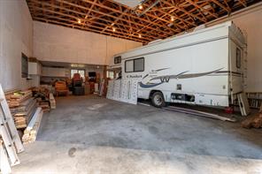 521 Fourneau Way — listing photo 38 of 61