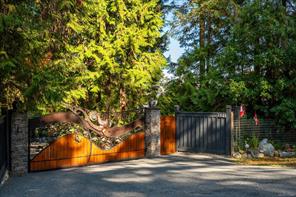 521 Fourneau Way — listing photo 40 of 61