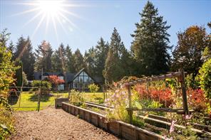 521 Fourneau Way — listing photo 51 of 61