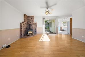 5185 Coach House Dr — listing photo 15 of 59