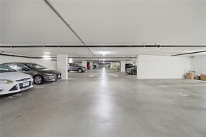 415-1029 View St — listing photo 34 of 42