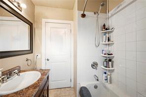 2614 Scott St — listing photo 13 of 46