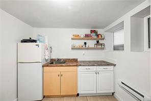 2614 Scott St — listing photo 23 of 46