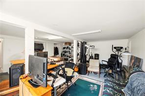 2614 Scott St — listing photo 28 of 46