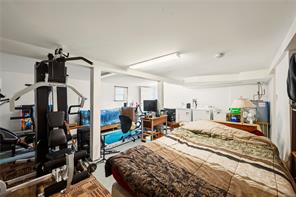 2614 Scott St — listing photo 30 of 46