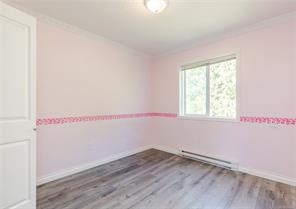 293 Applegreen Ave — listing photo 17 of 39