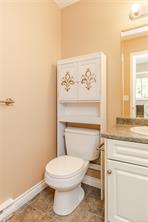 293 Applegreen Ave — listing photo 26 of 39