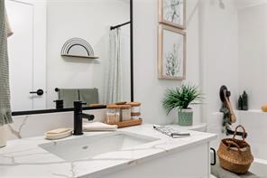 205-1114 Samar Cres — listing photo 16 of 52