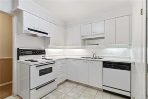102-1270 Johnson St — listing photo 14 of 25